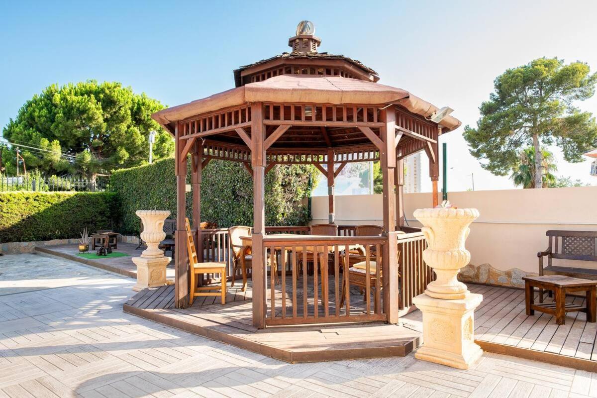 Constantinos O Completa Villa